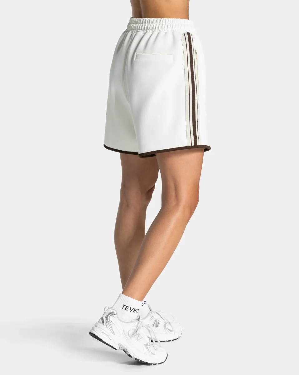 Club Shorts Women "Off White" – Image 2
