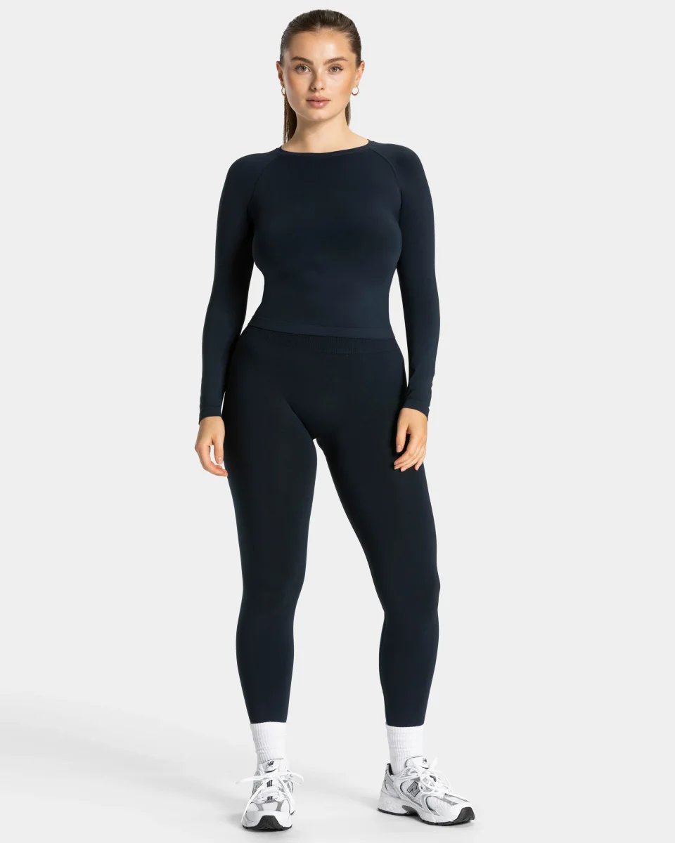 Timeless Pro Longsleeve "Midnight" – Image 3